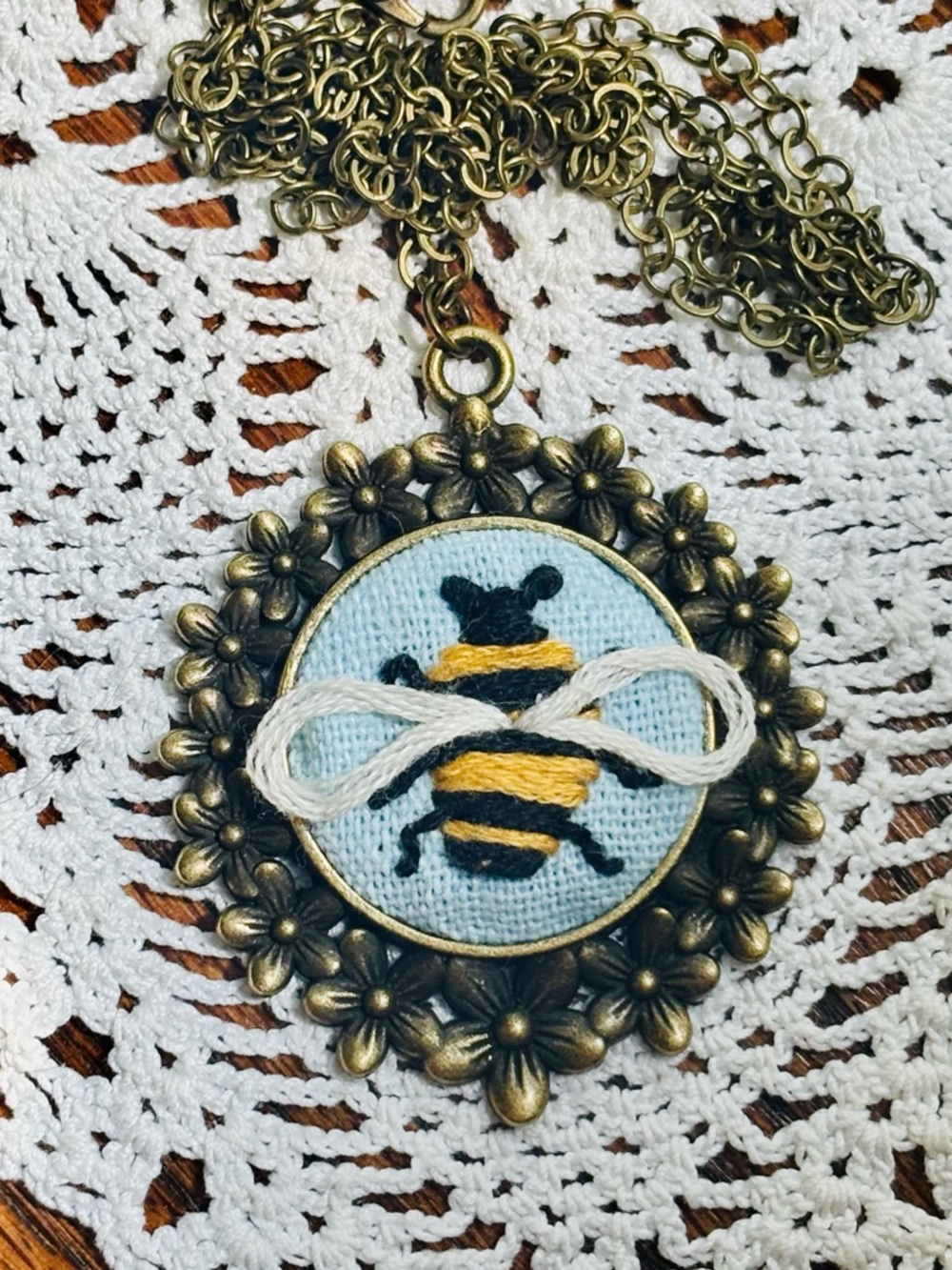 Embroidered Bumble Bee Pendant Necklace - Brass Daisy Frame - Yellow & Black
